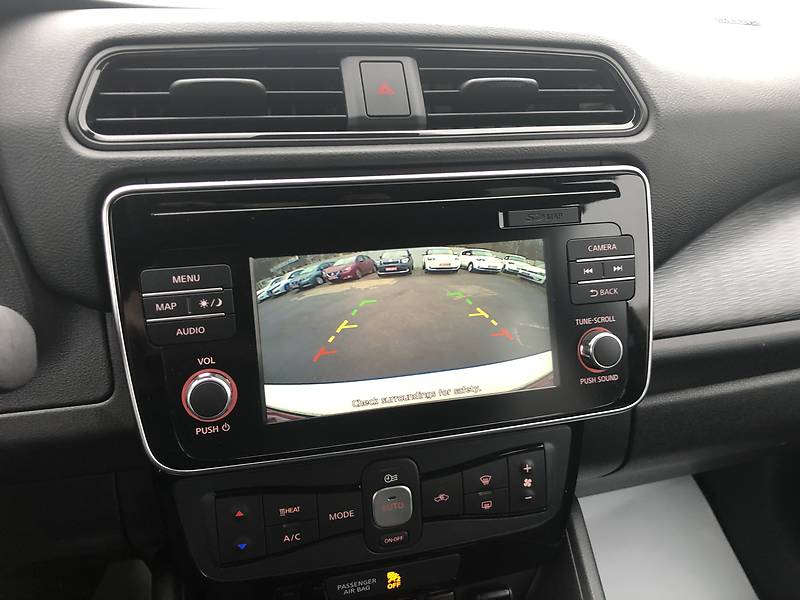 Хетчбек Nissan Leaf 2018 в Одесі