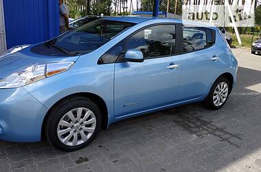 Хетчбек Nissan Leaf 2015 в Ковелі