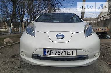 Хетчбек Nissan Leaf 2014 в 