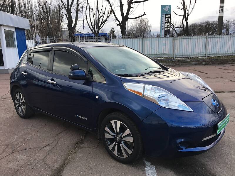 Хетчбек Nissan Leaf 2016 в Києві