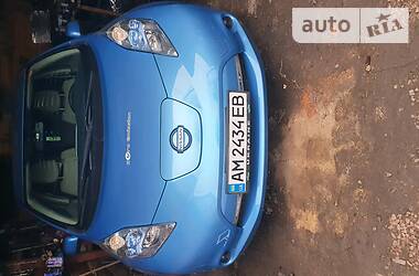 Хэтчбек Nissan Leaf 2011 в Житомире