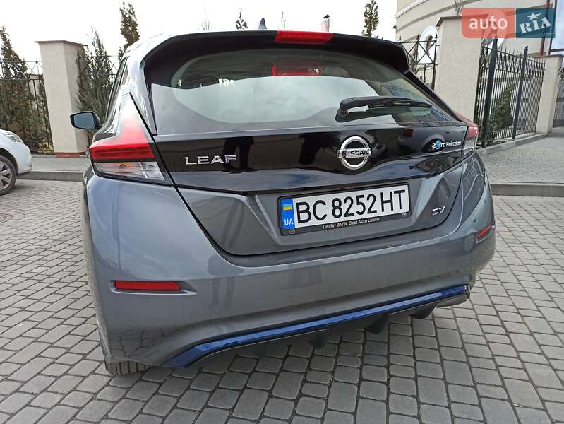 Хетчбек Nissan Leaf 2018 в Шептицькому