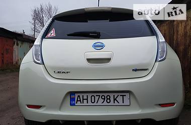 Універсал Nissan Leaf 2011 в Маріуполі