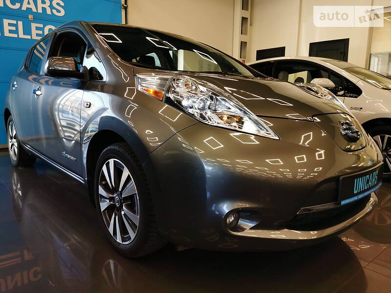 Хетчбек Nissan Leaf 2014 в Одесі