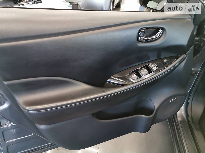 Хетчбек Nissan Leaf 2014 в Одесі