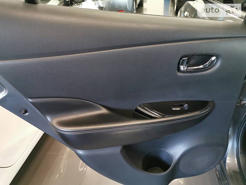 Хетчбек Nissan Leaf 2014 в Одесі