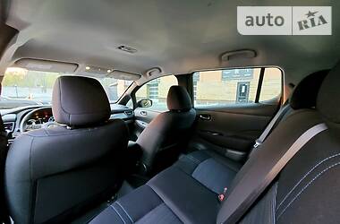 Хетчбек Nissan Leaf 2018 в 