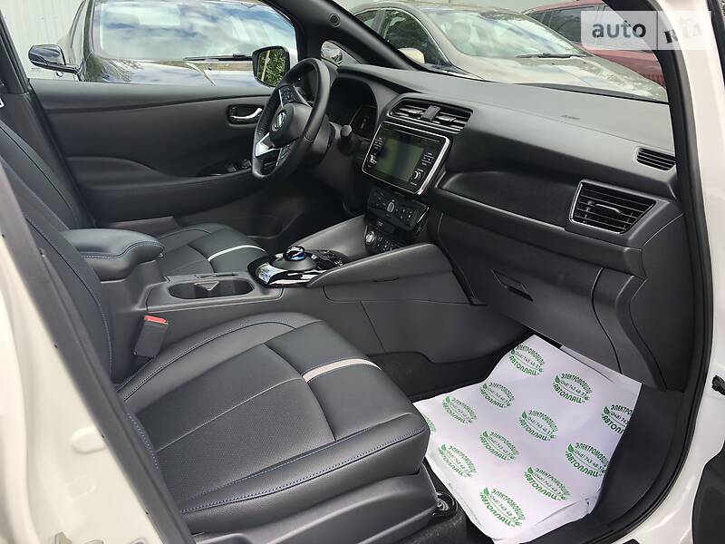 Хетчбек Nissan Leaf 2018 в Одесі