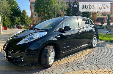 Хетчбек Nissan Leaf 2012 в 