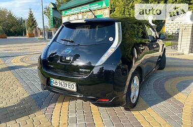 Хетчбек Nissan Leaf 2012 в 
