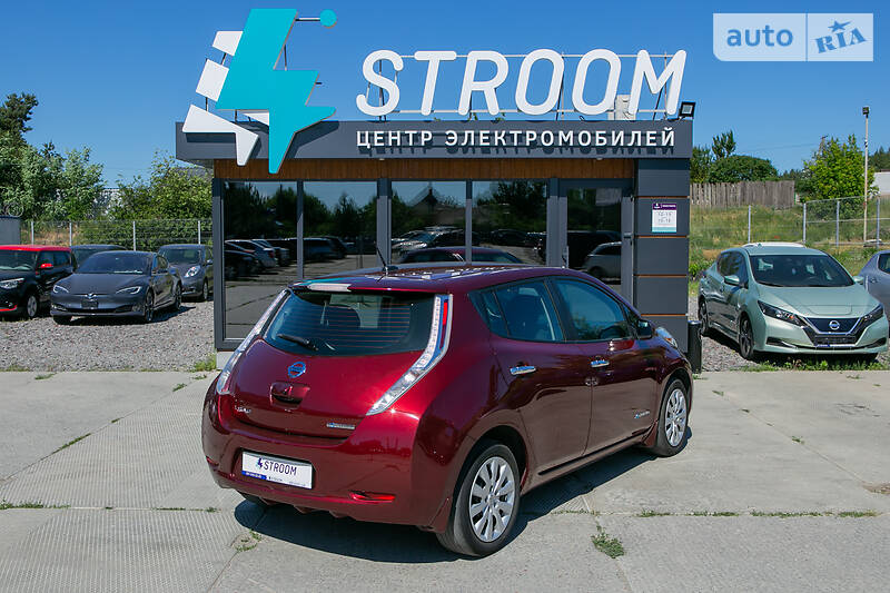 Хетчбек Nissan Leaf 2016 в Харкові