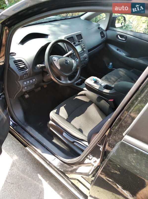Хэтчбек Nissan Leaf 2015 в Днепре фото 16 Хэтчбек Nissan Leaf 2015 в Днепре