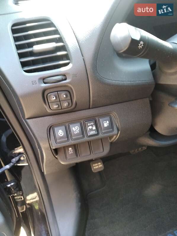 Хэтчбек Nissan Leaf 2015 в Днепре фото 20 Хэтчбек Nissan Leaf 2015 в Днепре