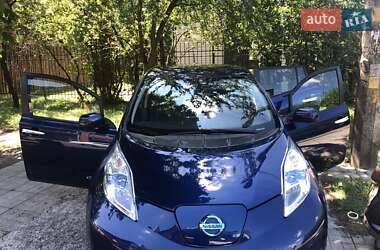 Хэтчбек Nissan Leaf 2016 в Киеве