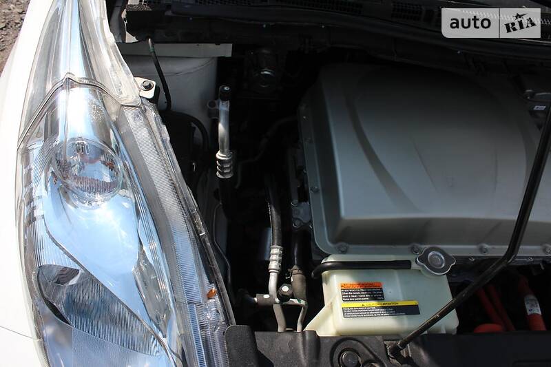 Хетчбек Nissan Leaf 2016 в Києві