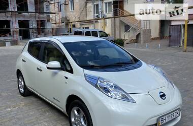 Хетчбек Nissan Leaf 2011 в Одесі