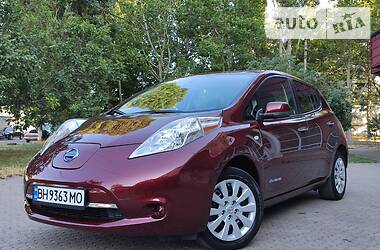 Хэтчбек Nissan Leaf 2017 в Одессе