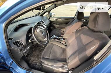 Хэтчбек Nissan Leaf 2013 в 