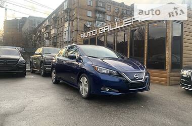 Хэтчбек Nissan Leaf 2019 в Киеве