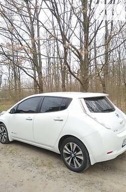 Хэтчбек Nissan Leaf 2014 в Виннице