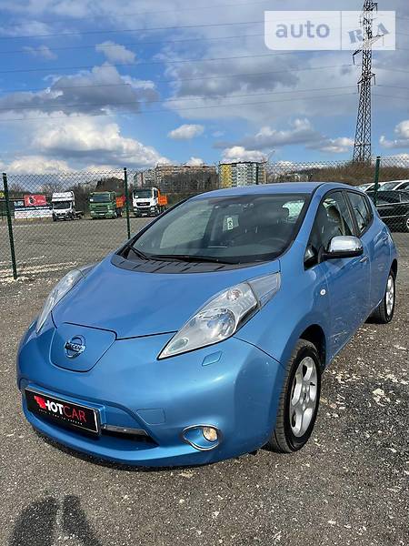 Хэтчбек Nissan Leaf 2013 в Тернополе