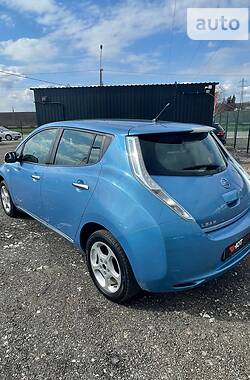 Хэтчбек Nissan Leaf 2013 в Тернополе