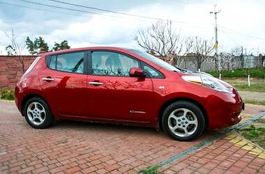 Хэтчбек Nissan Leaf 2013 в Житомире