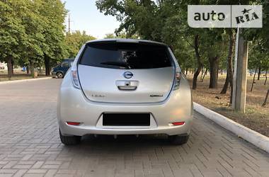 Хэтчбек Nissan Leaf 2013 в Киеве