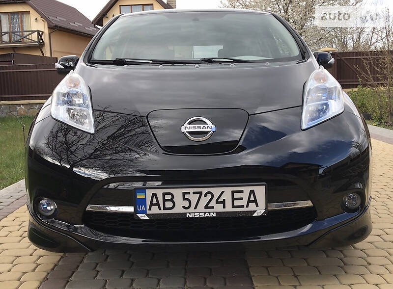 Ліфтбек Nissan Leaf 2011 в Вінниці