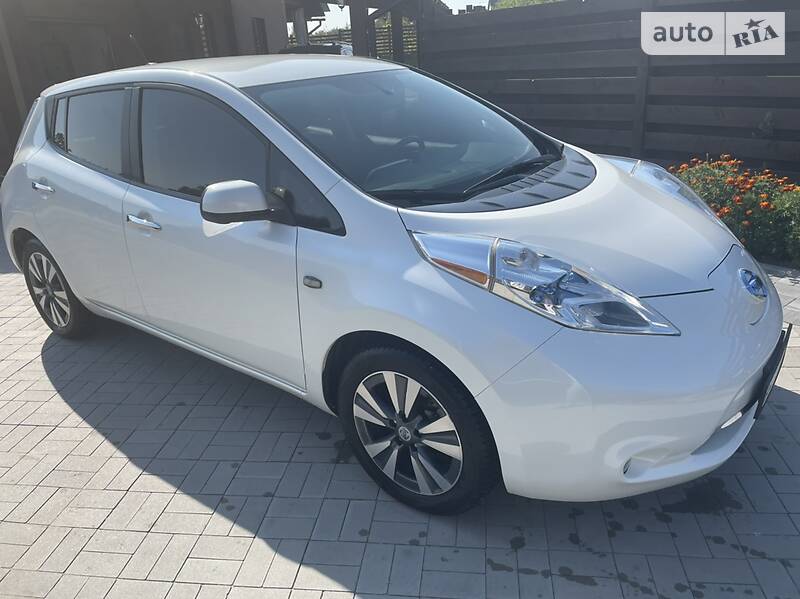 Хэтчбек Nissan Leaf 2014 в Киеве фото 9 Хэтчбек Nissan Leaf 2014 в Киеве
