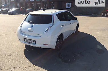 Хэтчбек Nissan Leaf 2015 в Харькове