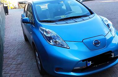 Седан Nissan Leaf 2012 в Ровно