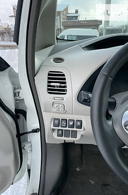 Хэтчбек Nissan Leaf 2013 в Черновцах