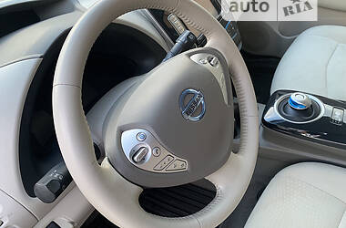 Хэтчбек Nissan Leaf 2012 в Львове