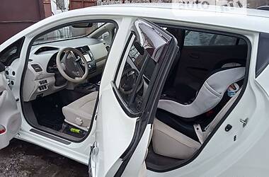 Хэтчбек Nissan Leaf 2011 в Днепре