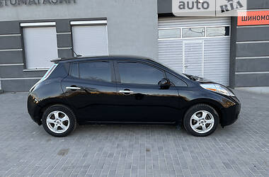 Хэтчбек Nissan Leaf 2013 в Ровно