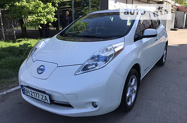 Хэтчбек Nissan Leaf 2014 в Одессе