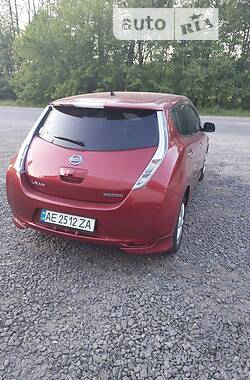 Хэтчбек Nissan Leaf 2014 в Славуте