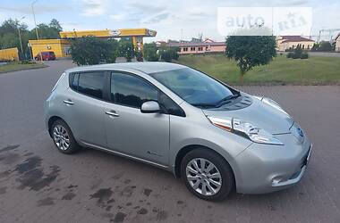 Хэтчбек Nissan Leaf 2017 в Бродах