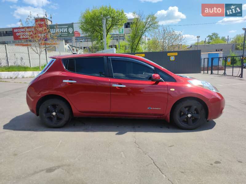 Хэтчбек Nissan Leaf 2013 в Харькове