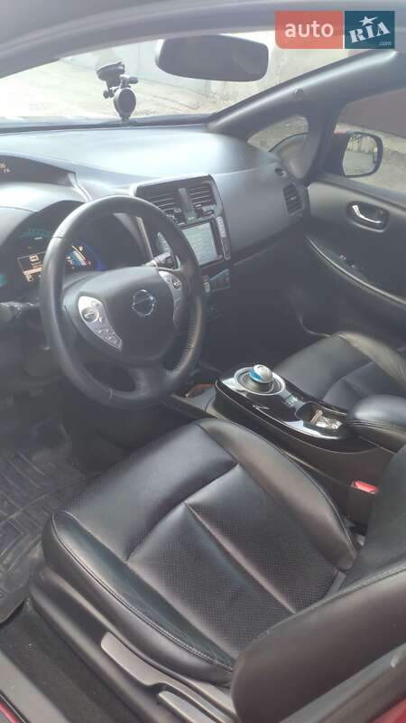 Хэтчбек Nissan Leaf 2013 в Харькове