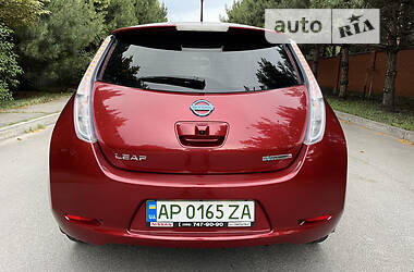 Хэтчбек Nissan Leaf 2013 в Днепре