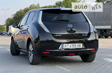 Хетчбек Nissan Leaf 2014 в 