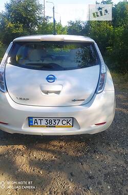 Хэтчбек Nissan Leaf 2013 в Львове