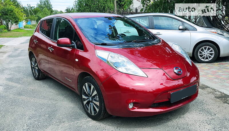 Nissan Leaf TEKNA BOSE