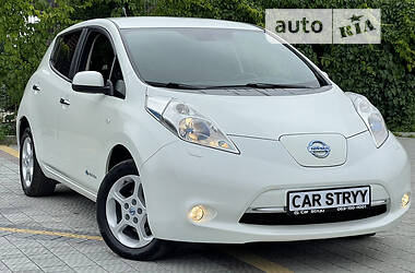 Хэтчбек Nissan Leaf 2014 в Стрые