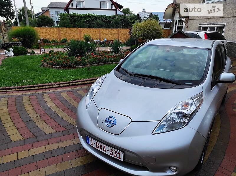 Хэтчбек Nissan Leaf 2014 в Стрые
