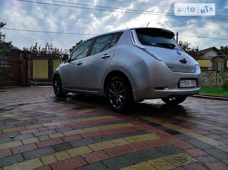 Хэтчбек Nissan Leaf 2014 в Стрые