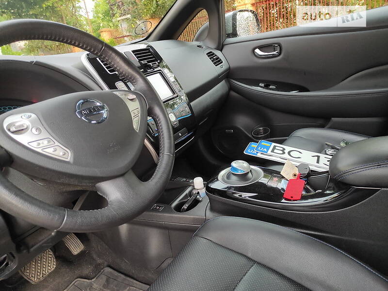 Хэтчбек Nissan Leaf 2014 в Стрые