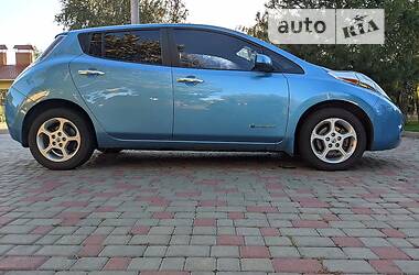 Хэтчбек Nissan Leaf 2013 в Одессе